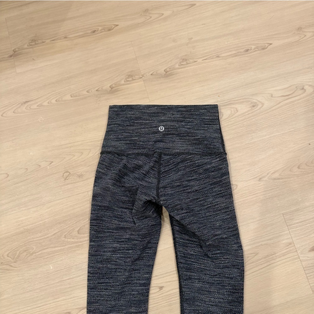 Lululemon abstract print capri leggings - Picture 3 of 5
